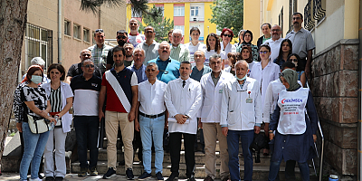 Kayseri'de sağlık çalışanları iş bırakma eylemi yaptı