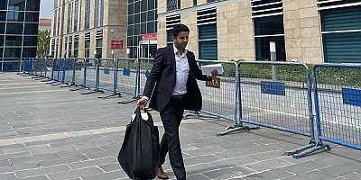 Kayseri'de seçimde kullanılacak malzeme torbaları sandık kurulu başkanlarına verildi