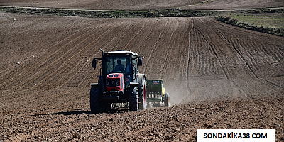 Kayseri'de sertifikalı buğday ve arpa tohumları toprakla buluşturuluyor