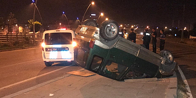 Kayseri'de takla atan otomobildeki 3 kişi yaralandı