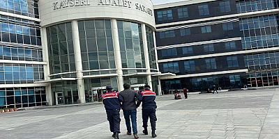 Kayseri'de terör örgütü propagandası yapan 2 kişi gözaltına alındı