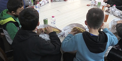 Kayseri'de üretilen alabalıklar öğrencilere ikram edildi