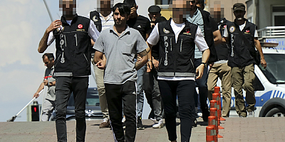 Kayseri'de uyuşturucu operasyonlarında yakalanan 4 şüpheli tutuklandı