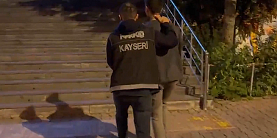 Kayseri'de uyuşturucu satıcılarına düzenlenen operasyonda 5 kişi yakalandı