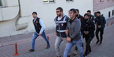 Kayseri’de uyuşturucu taciri 2 firari hükümlü yakalandı