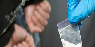 Kayseri'de uyuşturucu ticareti yaptıkları iddiasıyla 2 şüpheli tutuklandı