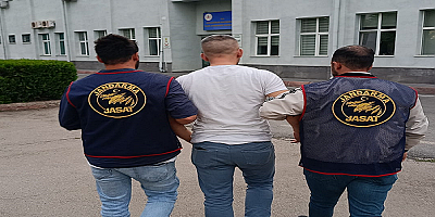 Kayseri'de uyuşturucu ve uyarıcı madde ticareti yapma suçundan aranan kişi yakalandı