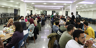 Kayseri'de yabancı uyruklu öğrenciler iftarda buluştu
