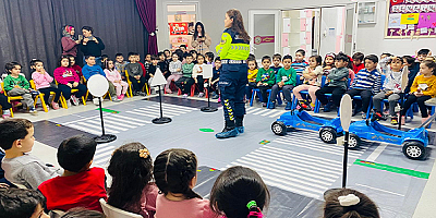 Kayseri İl Jandarma Komutanlığı'ndan çocuklara trafik eğitimi	