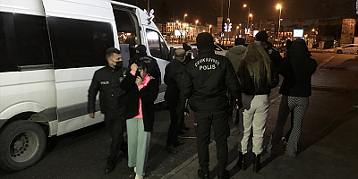 Kayseri merkezli 4 ilde düzenlenen şafak operasyonunda 35 şüpheli gözaltına alındı