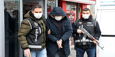 Kayseri merkezli kaçakçılık operasyonunda 11 zanlı yakalandı