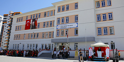 Kayseri’nin ilk terör şehidi olan Necmettin Keleş’in ismi Melikgazi Bahçelievler Ortaokulu’nda Yaşatılacak