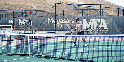 Kayseri'nin Zirvesi'nde Uluslararası Tenis Turnuvası