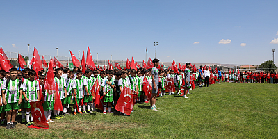  Kayseri Şekerspor yaz spor okulu açıldı