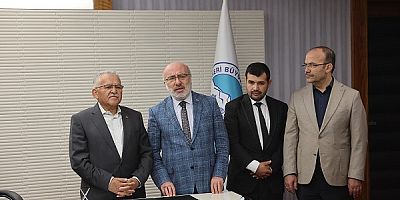 Kayseri Üniversitesi Öğrencilerine Sanat ve Eğitim Desteği