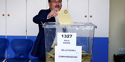 Kayseri Valisi Çiçek oyunu kullandı