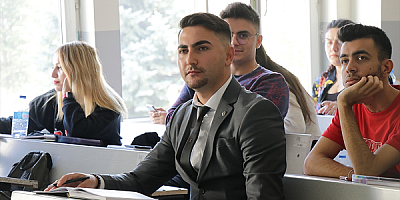 Kayserili Yahya Mert hem lösemiyi yendi hem de üniversiteyi kazandı