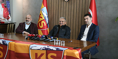  Kayserispor’un yeni teknik direktörü Burak Yılmaz için imza töreni düzenlendi
