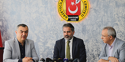 KAYSO Başkanı Büyüksimitci, Kayseri Gazeteciler Cemiyeti Başkanı Kösedağ'ı ziyaret etti
