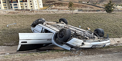 Kırıkkale'de şarampole devrilen otomobilin sürücüsü yaralandı