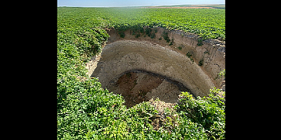 Konya'da 20 metre çapında, 15 metre derinliğinde obruk oluştu