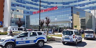 Konya'da hastanede silahlı saldırıya uğrayan doktor ve saldırgan hayatını kaybetti