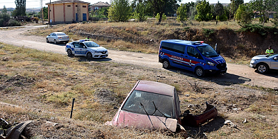  Köprüden düşen otomobilin sürücüsü yaralandı