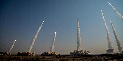 Kuzey Kore kısa menzilli 8 balistik füze denemesi yaptı