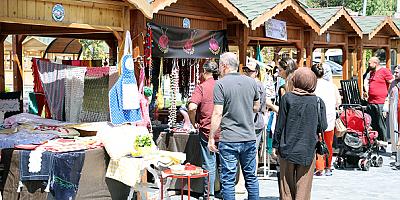 ‘Maharetli Eller Kadın Üretici Pazarı’ yeniden Harman Meydanındaki yerinde kurulacak