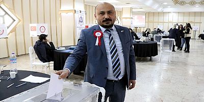 Makina Mühendisleri Odası Kayseri Şubesi'nin genel kurulunda mevcut başkan Süleyman Varol yeniden seçildi