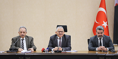 Memduh Büyükkılıç'tan Talas'ta muhtarlarla istişare toplantısı