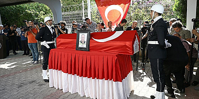 Mersin'de şehit olan polis memuru Sedat Gezer son yolculuğuna uğurlandı