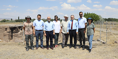 Milletvekili Cıngı ve ERÜ Rektörü Prof. Dr. Altun, Kültepe Kaniş-Karum’u Ziyaret Etti