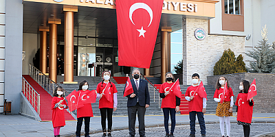 Mustafa Yalçın'dan 23 nisan mesajı