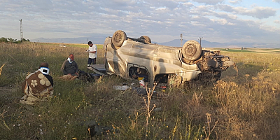 Nevşehir'de tarlaya devrilen araçtaki 1 kişi öldü, 4 kişi yaralandı