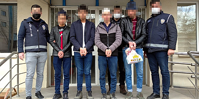 Nevşehir'de yurda kaçak yollarla giren 4 yabancı uyruklu yakalandı