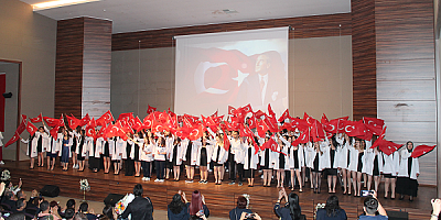 NNYÜ'de Önlük Giyme ve Işık Alma Töreni düzenlendi