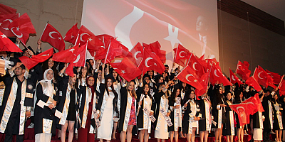 NNYÜ Mimarlık ile İç Mimarlık ve Çevre Tasarımı Bölümleri mezuniyet töreni yapıldı