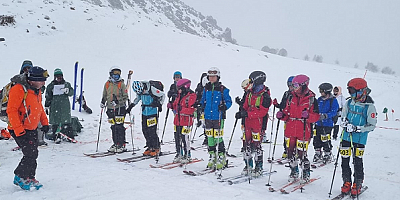 Okul Sporları Dağ Kayağı Türkiye Birinciliği müsabakaları Kayseri'de yapıldı