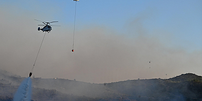 Orman yangınına müdahale eden helikopter baraja düştü