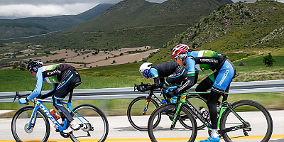 Özbekistan Bisiklet Milli Takımı, Asya Oyunları için Erciyes'te güç depoluyor