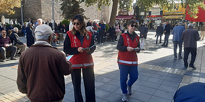 Polis ekipleri dolandırıcılık olaylarına karşı vatandaşı bilgilendirdi
