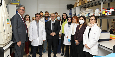 Rektör Altun, Araştırma Merkezi'ni ziyaret etti