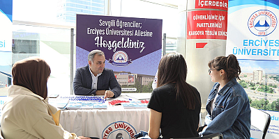 Rektör Altun, ERÜ'nün Yeni Öğrencilerini Karşıladı