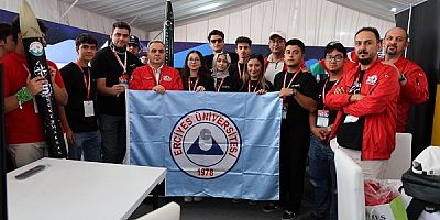 Rektör Prof. Dr. Altun, TEKNOFEST'te Teknoloji Tutkunları ile Buluştu