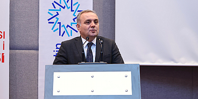 Rektör Prof. Dr. Altun, Uluslararası Öğrenci Akademisi’nin Açılış Dersini Verdi