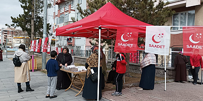 Saadet Partisi Kayseri İl Kadın Kolları Necmettin Erbakan'ı andı