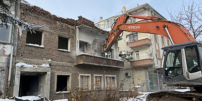 ''Sahabiye'de 3’üncü uygulama etabında mekruk binalar yıkılıyor''