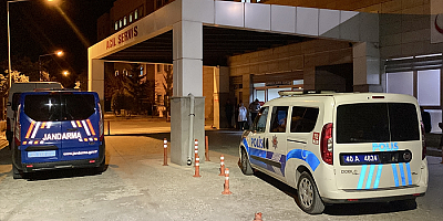 Sahte içki zehirlenmesi şüphesiyle hastaneye kaldırılan kişi öldü