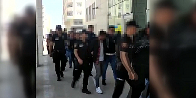 Şanlıurfa merkezli dolandırıcılık operasyonunda yakalanan 17 zanlı tutuklandı